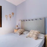 Divina فيلة مارينا دي مانكافيسا
